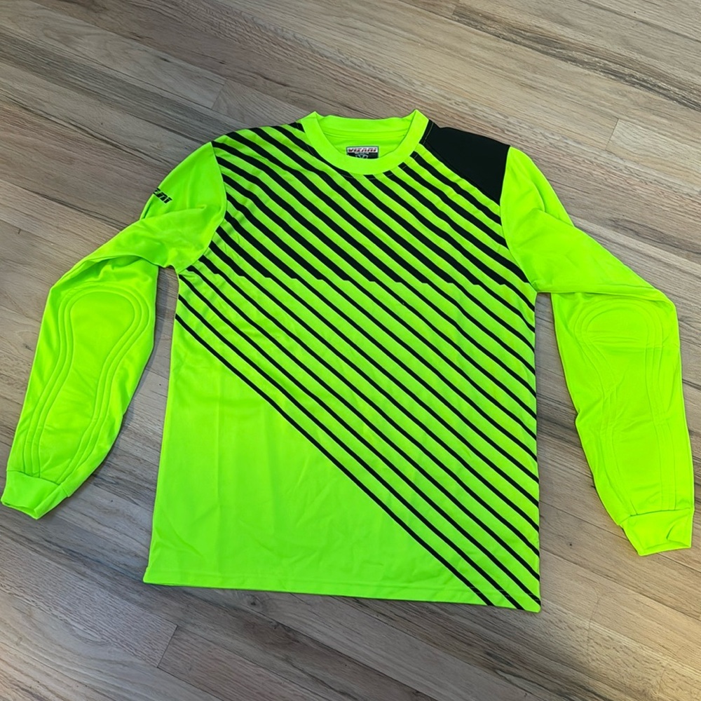 Soccer Goalie Jersey with padded sleeves